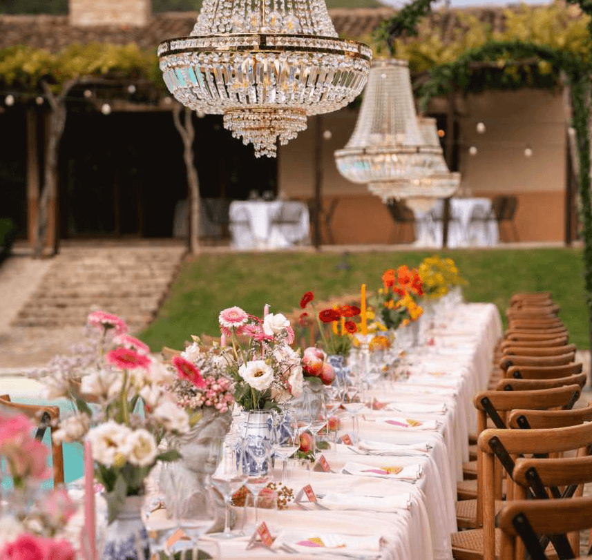 Floral decorations for the wedding reception