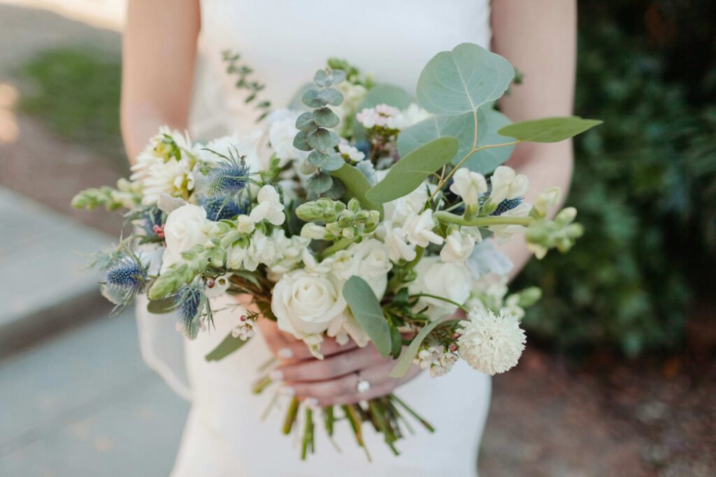 symbolism of flowers wedding bouquet