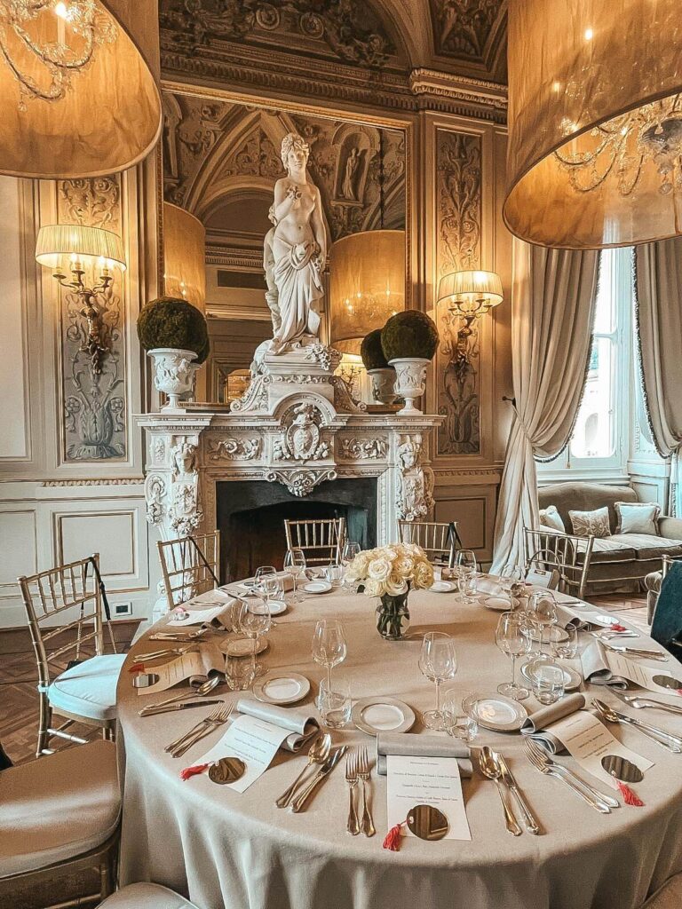 Elegant wedding reception table in a Italian Villa