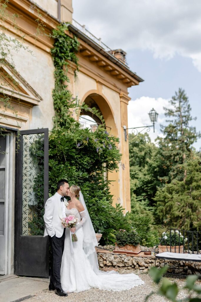 Destination wedding coordinator in Tuscany